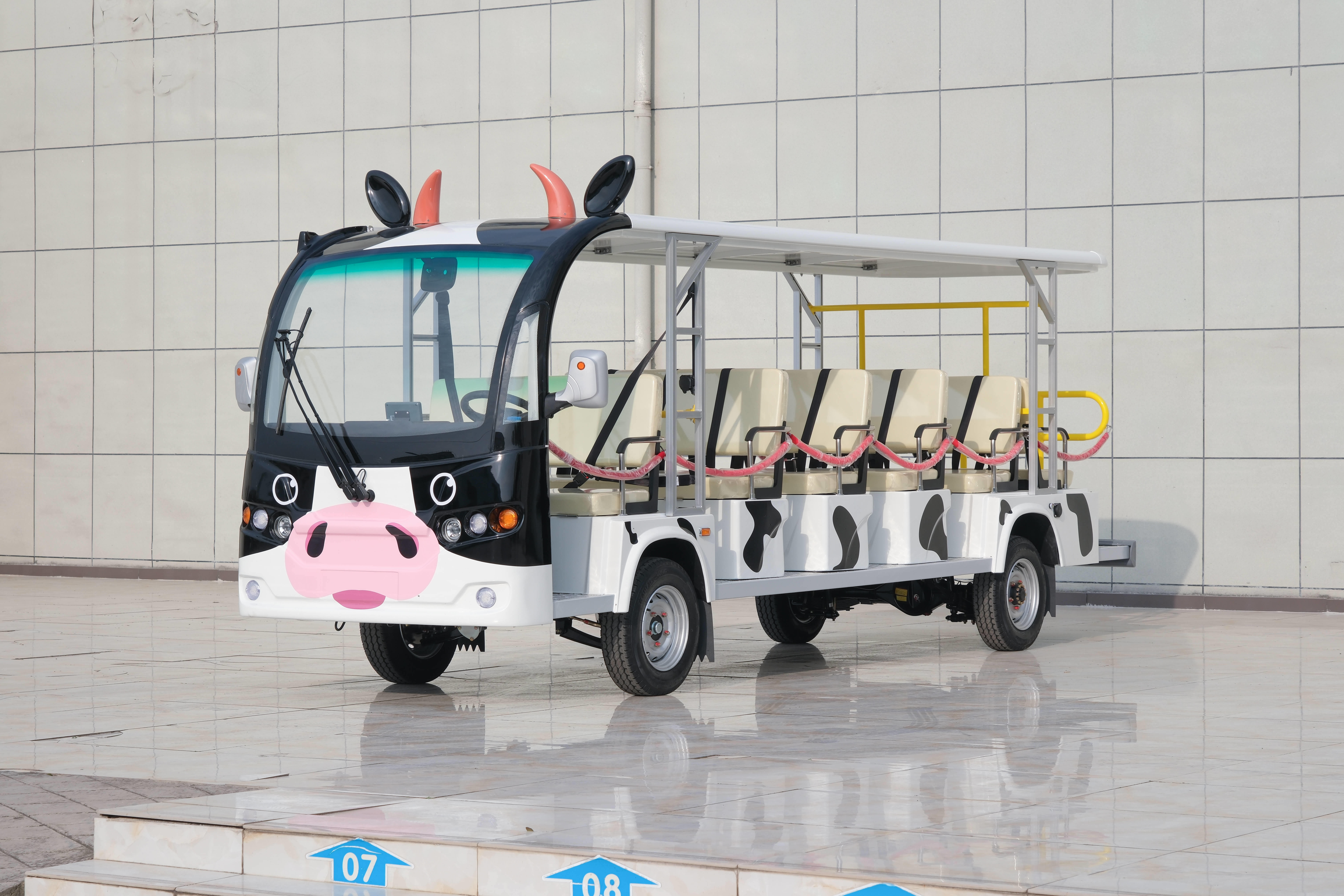 17座卡通造型观光车