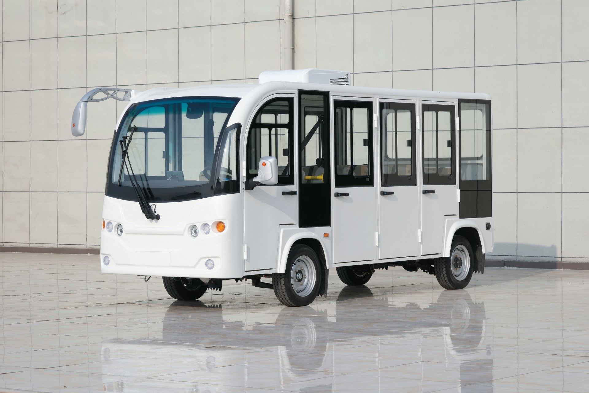 11-seat Y-type enclosed white air conditioner