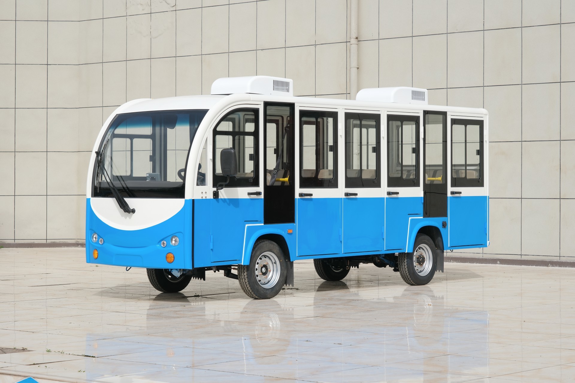 [14 T-shaped enclosed white top and blue bottom double air-conditioned iron plate door]