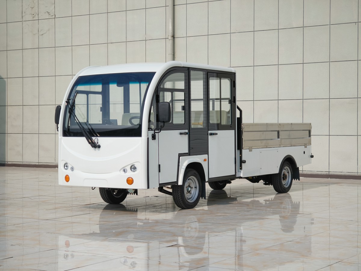 [1.5T cargo box T enclosed white double row seat stainless steel guard plate]