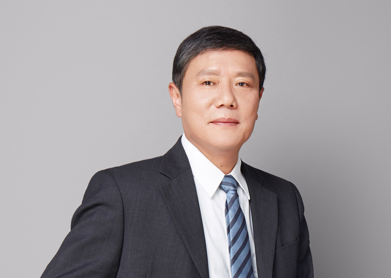 张毓博士 (首席科学家) 张毓博士 (首席科学家)