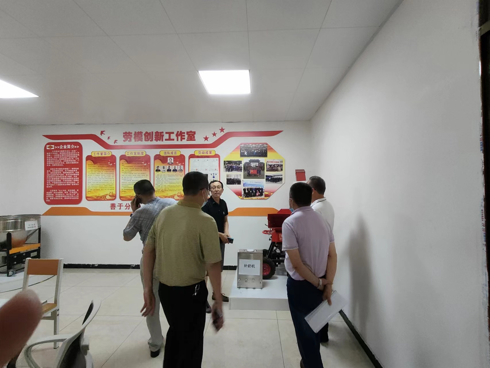 樂至縣政協(xié)常務(wù)委員會副主席鮑繼富帶隊調(diào)研民營企業(yè)