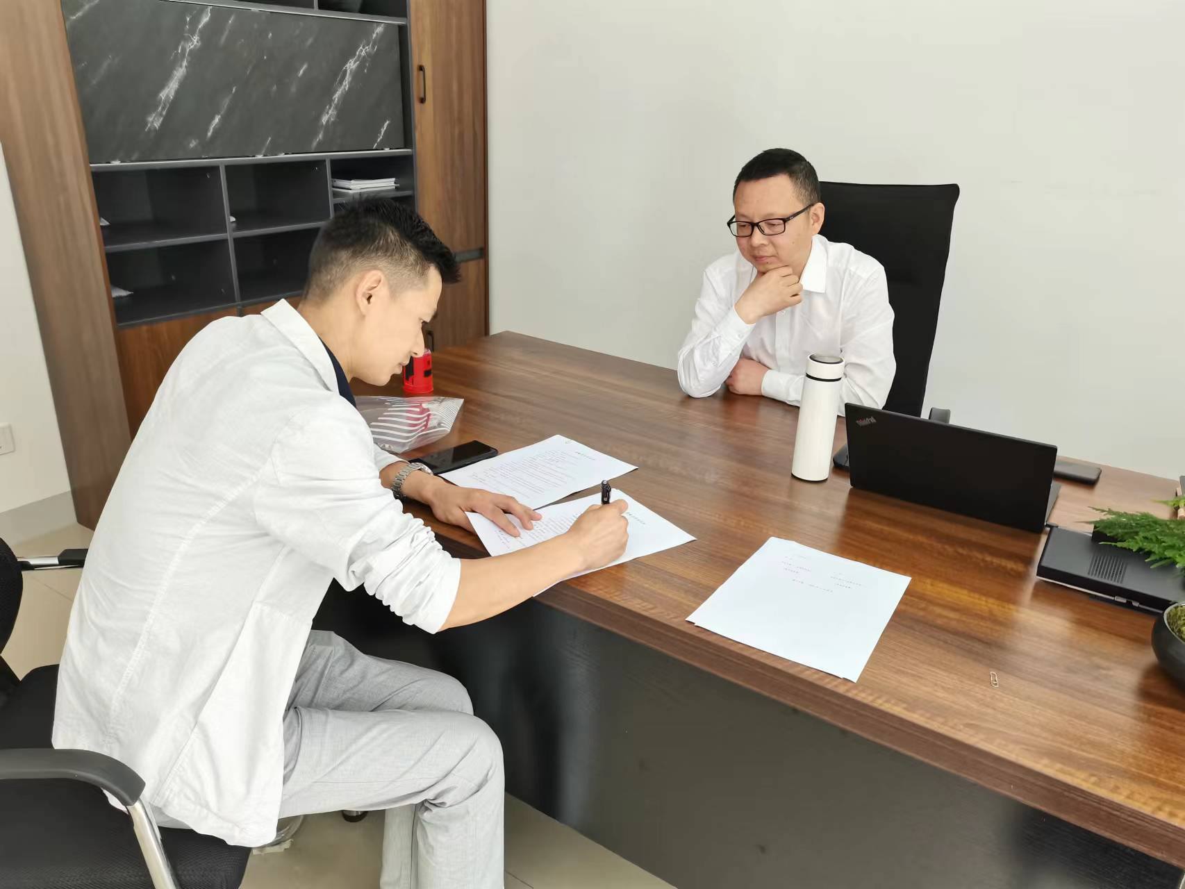 我司與成都通威自動化設(shè)備有限公司簽訂戰(zhàn)略合作協(xié)議書 譜寫合作共贏新篇章