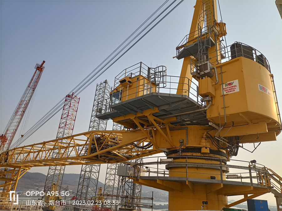 North Dragon Deck Crane Maintenance