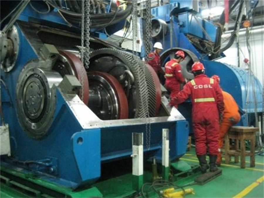 Major overhaul of drilling winch