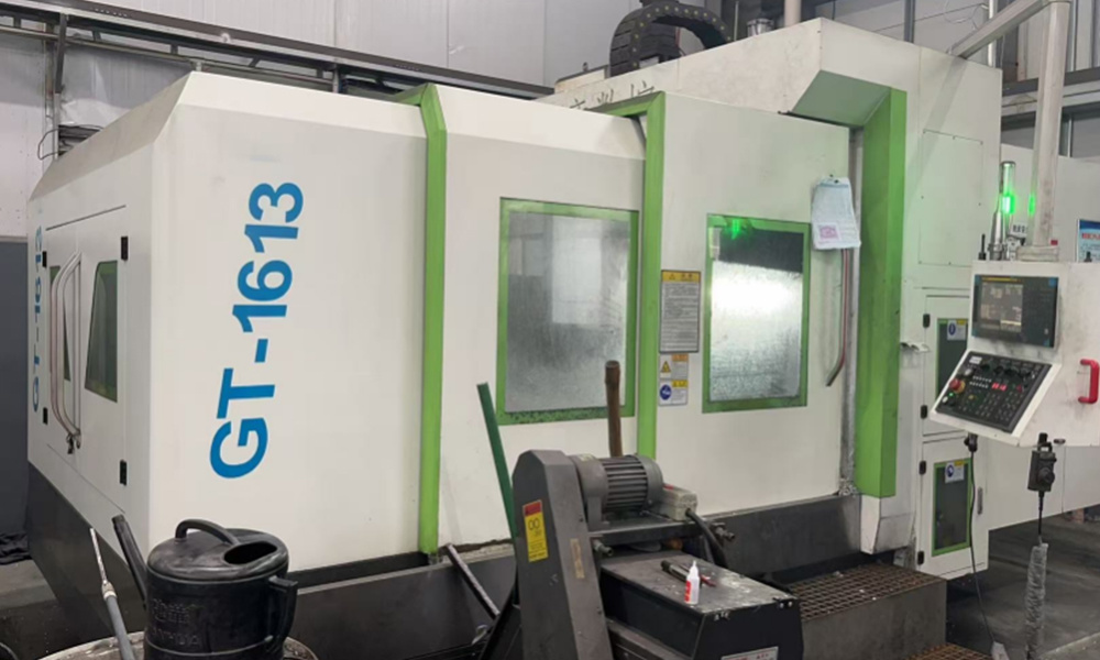 CNC MACHINE CNC MACHINE