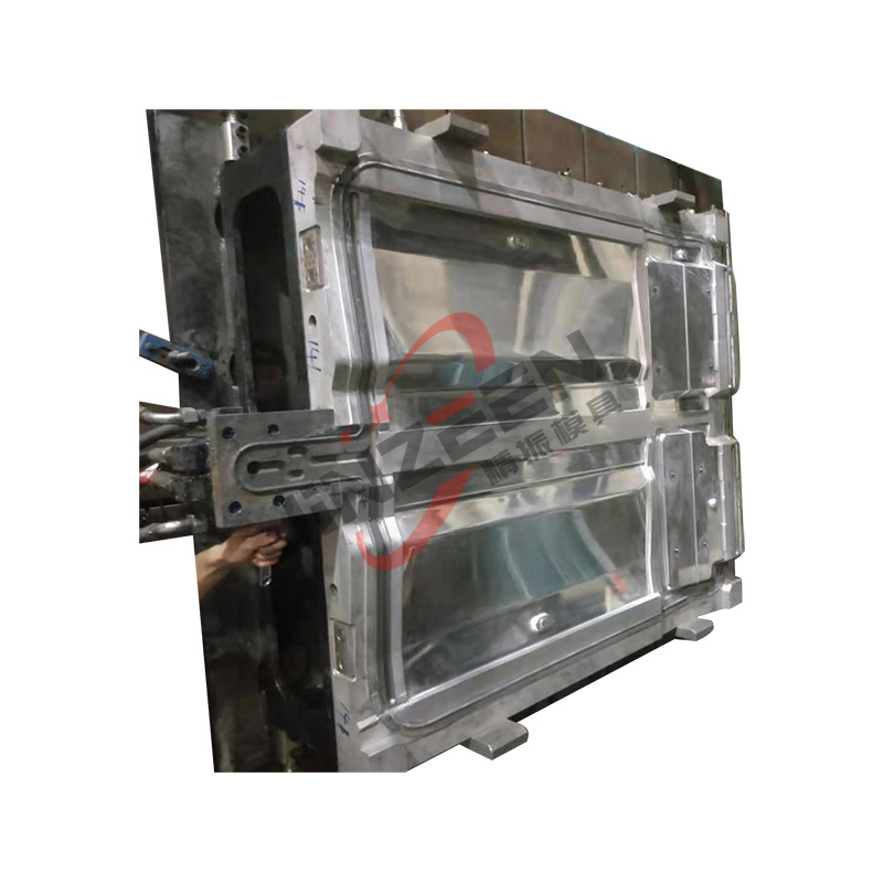 RIM Mold