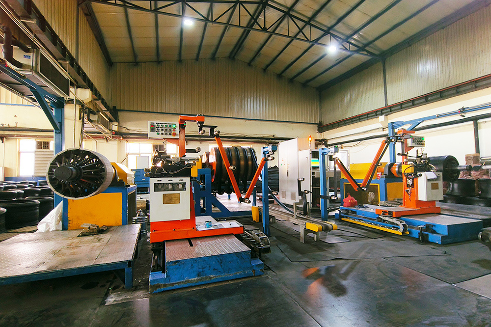 Molding workshop