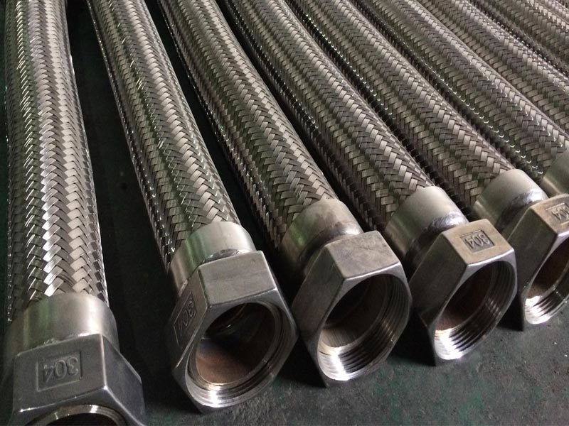 What types of corrugated pipes are there?