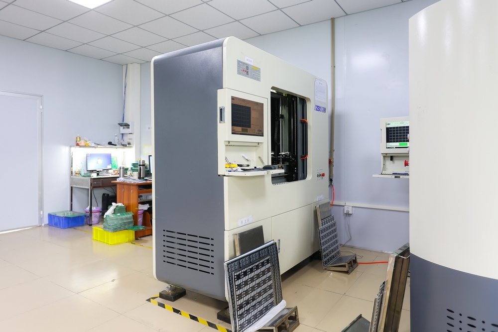 High-speed flying needle machine High-speed flying needle machine