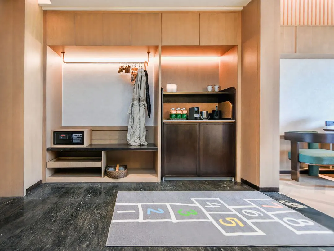Hotel Fixed furniture 1