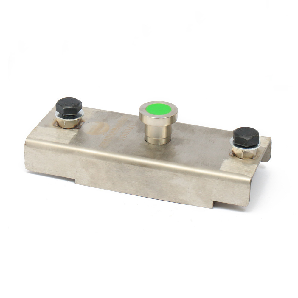 Fixed magnetic box