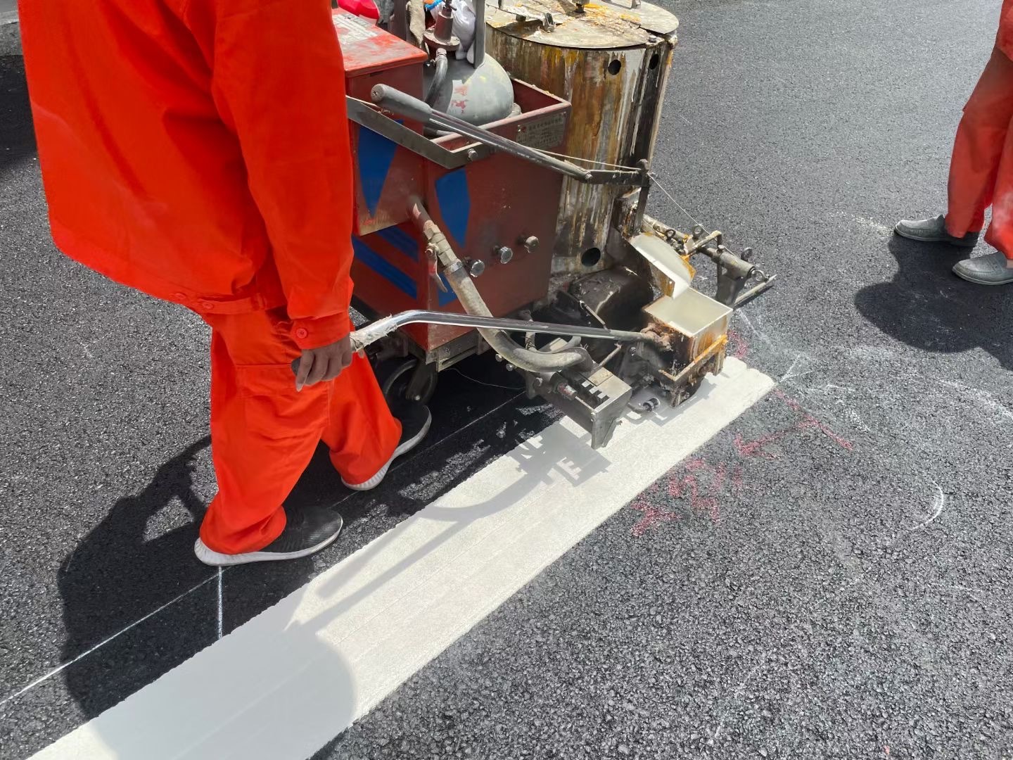 Understanding the Vital Role of Pavement Marking Paint in Effective Traffic Management
