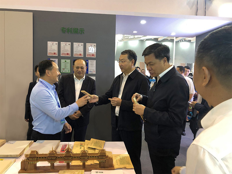 国家林业局局长视察壮象