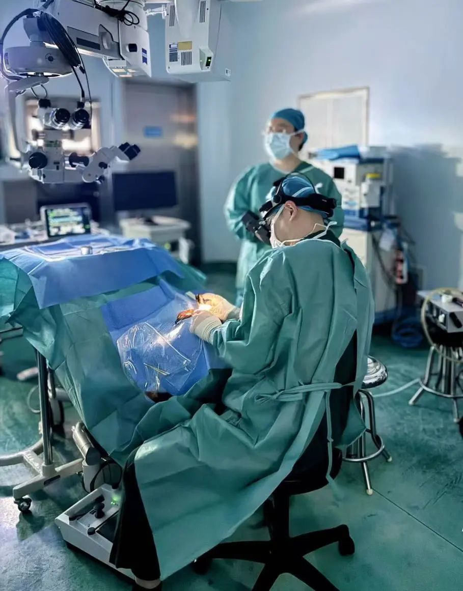 Shandong First Medical University Affiliated Eye Hospital (Shandong Eye Hospital) Introduces FCB Surgery for Large-Break Retinal Detachment
