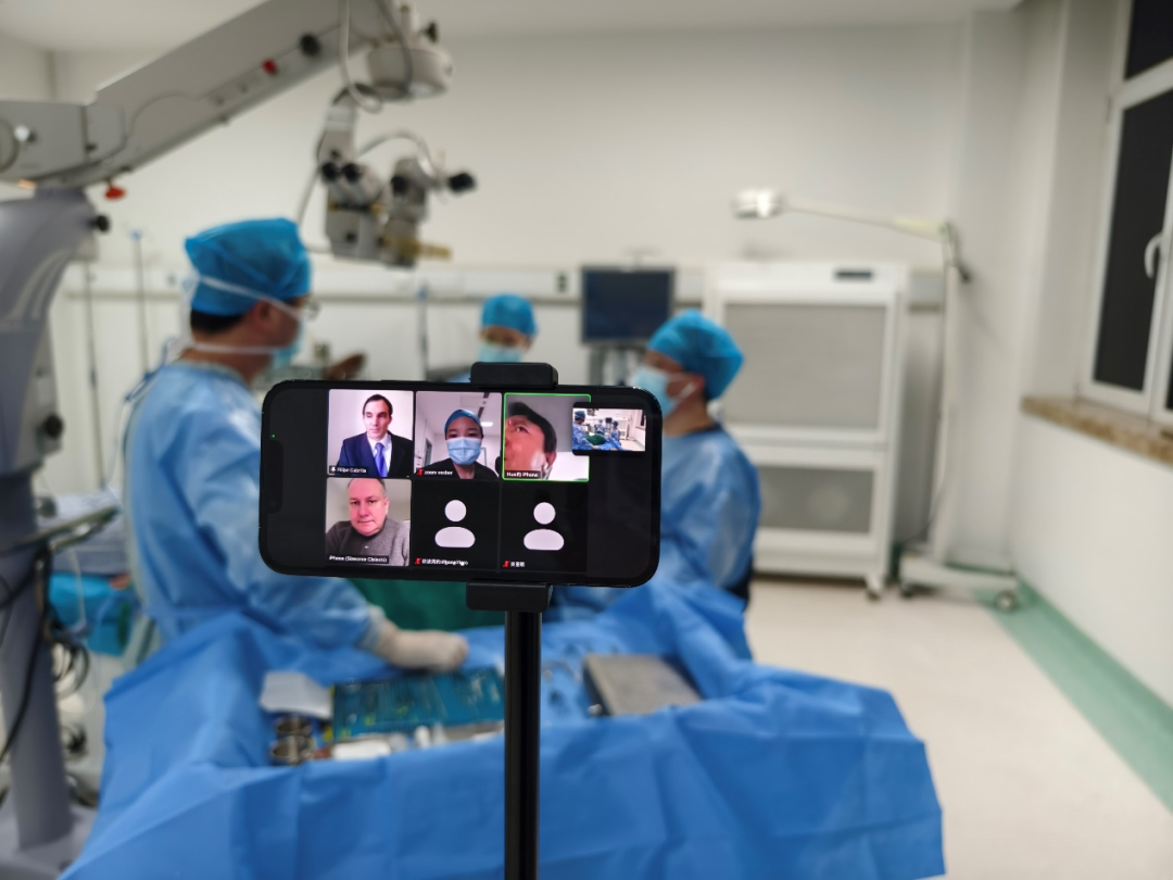 First International Ophthalmic Innovative Surgery Live Broadcast "FCB Ultra-Minimally Invasive Treatment for Rhegmatogenous Retinal Detachment" Successfully Launched!