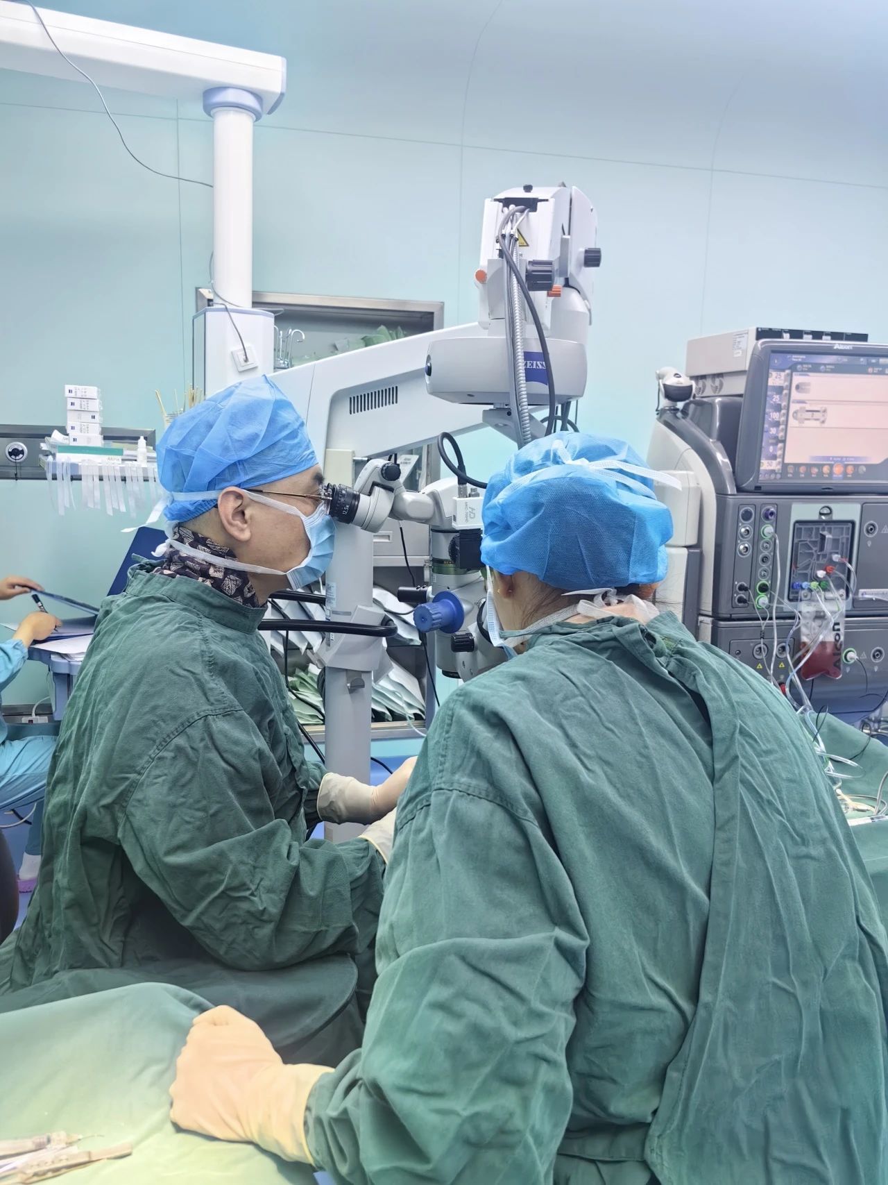 Lianyungang Guangming Eye Hospital Successfully Performs First Third-Generation FCVB Surgery to Save Eyeball of Fireworks Injury Patient