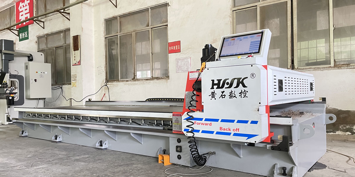 CNC machine tool CNC machine tool