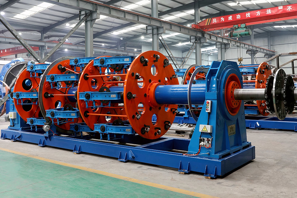 Planetary Stranding Machine