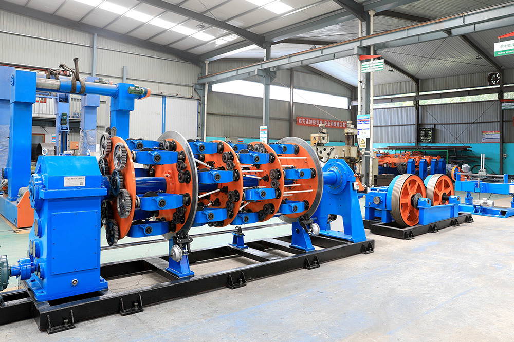 Planetary Stranding Machine