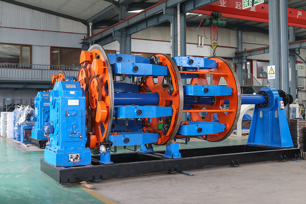Planetary Stranding Machine