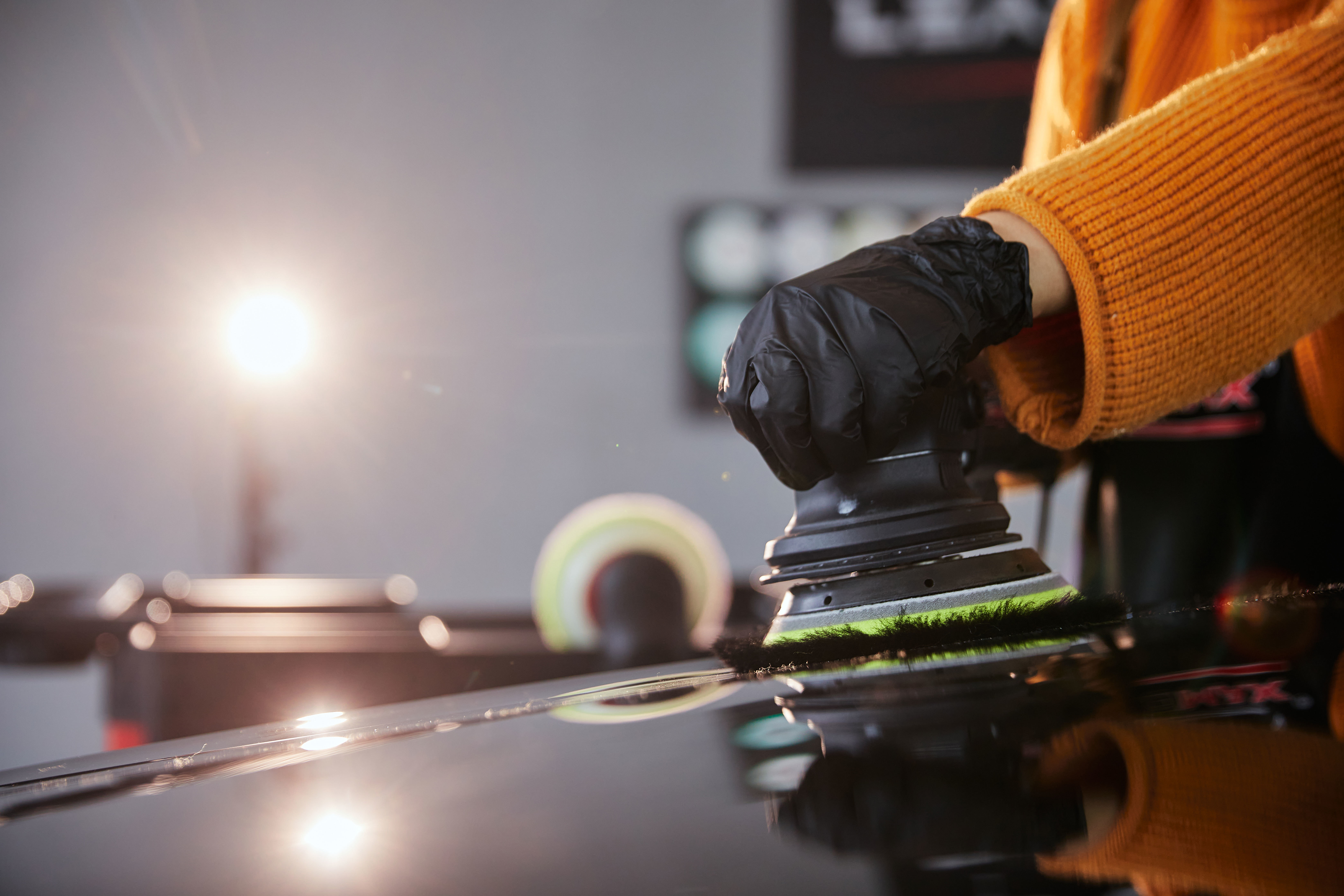Can car scratches be polished off?