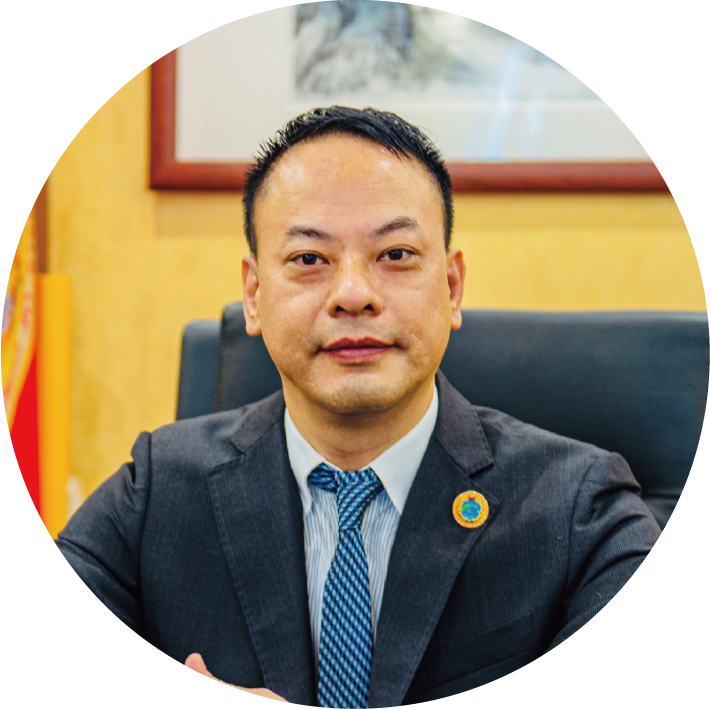 方振龙 方振龙