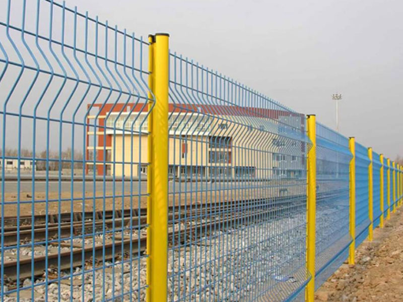 Road fence