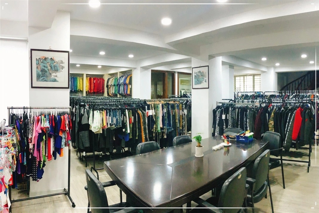 Sample Room Sample Room