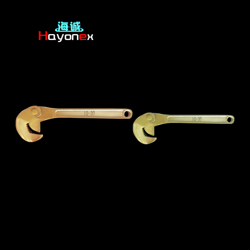 Universal wrench HY1145