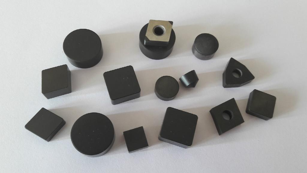 Material of the blade in processing