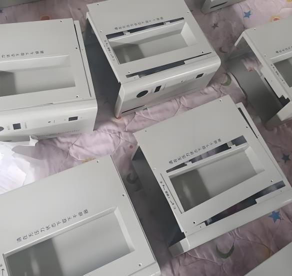 钣金加工机箱机柜散热的设计原则