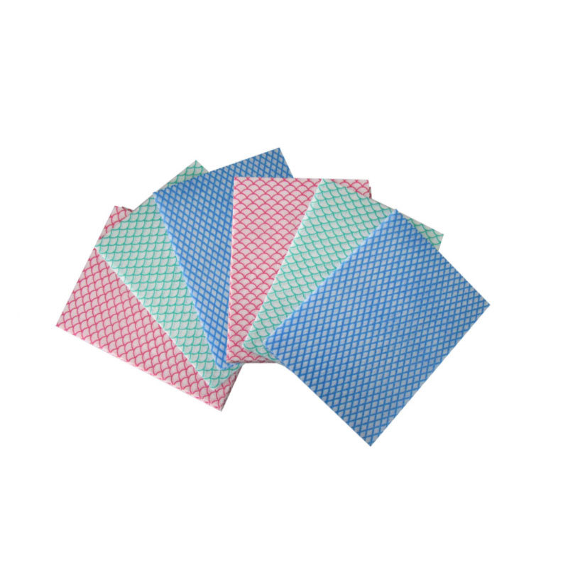 Wood pulp, polyester fiber spunlaced non-woven fabric