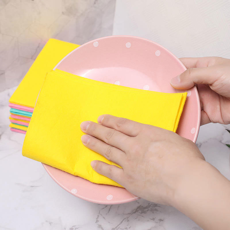 Needle punched cloth cleaning cloth