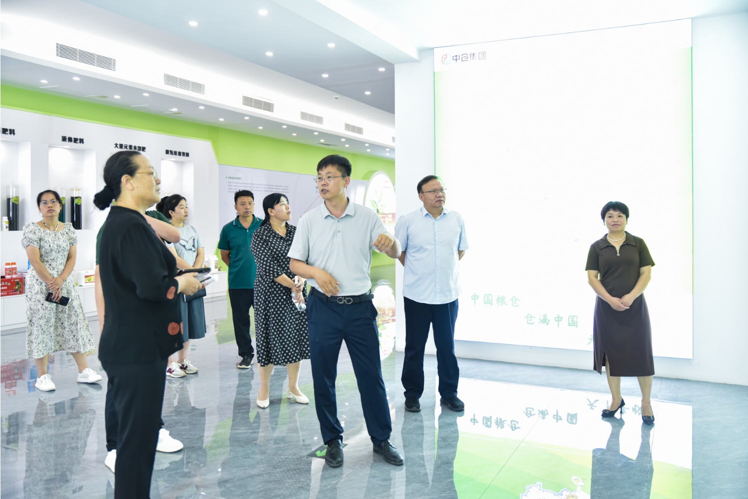 【中仓新闻】企美实业集团董事长赵鱼企一行到访中仓集团，共探有机农业