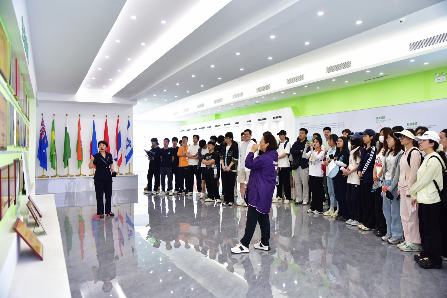 【中仓新闻】河北农大师生到访中仓集团，促进产学研深度融合