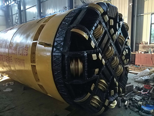 巖石頂管機(jī)