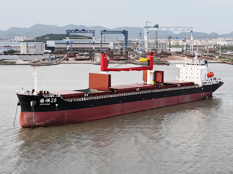 《国顺28》16000dwt-散货船（带起重）