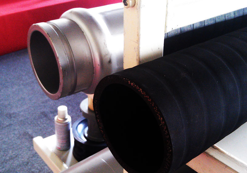 Notes when using the concrete pump rubber hose Notes when using the concrete pump rubber hose