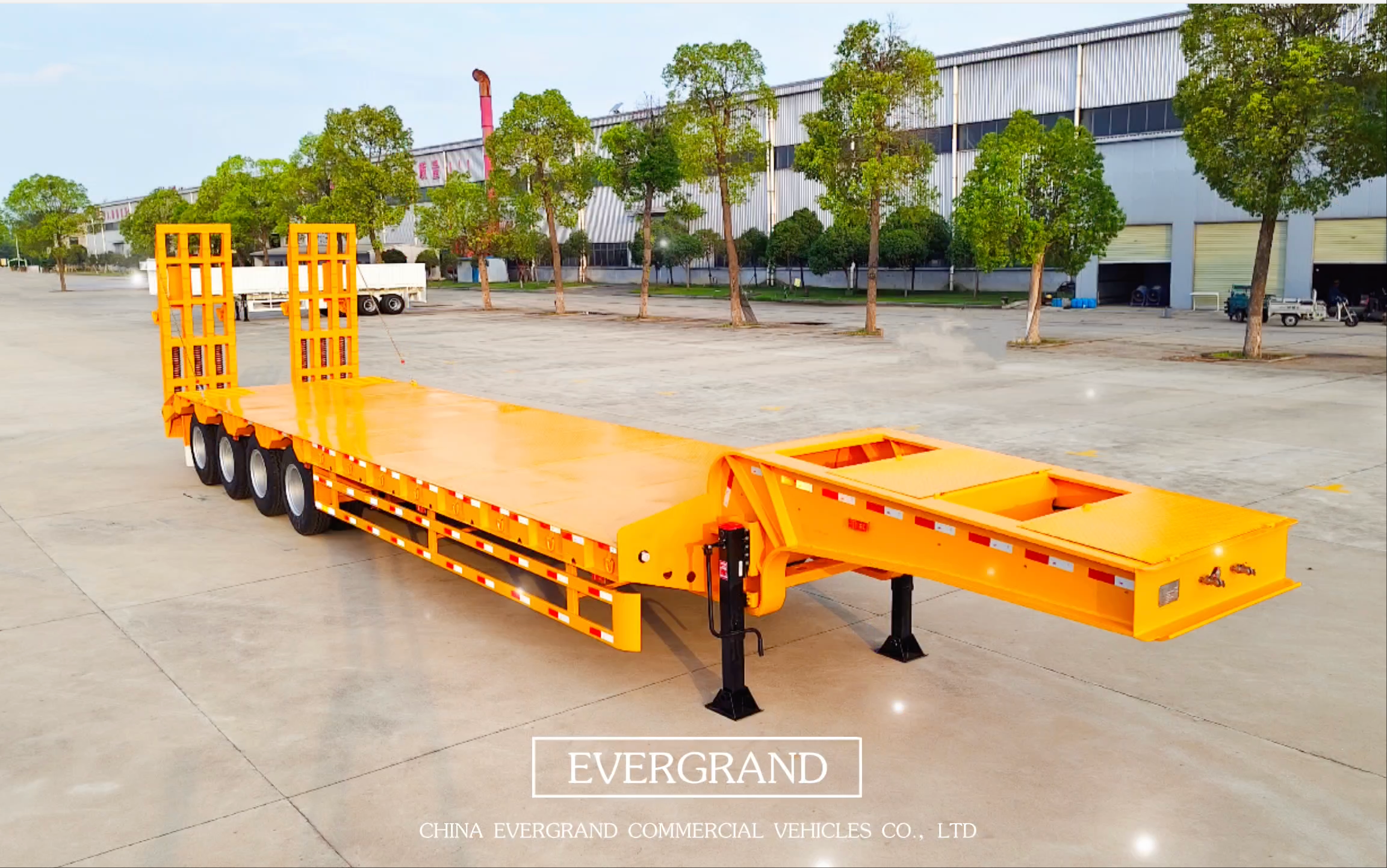 El ganso cuello de cisne súper pesado de Guangda Hongyuan, con capacidad de carga de cien toneladas, es una opción confiable para el transporte de exportación.