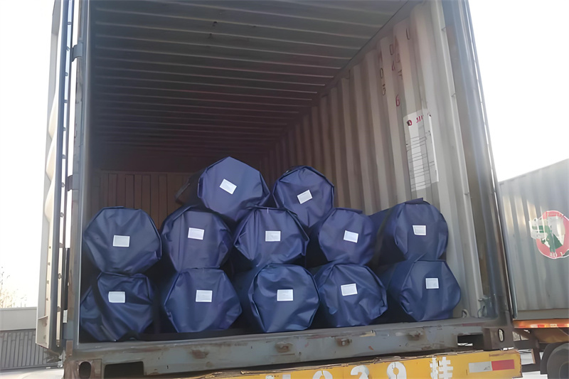 Steel pipe packaging process Steel pipe packaging process