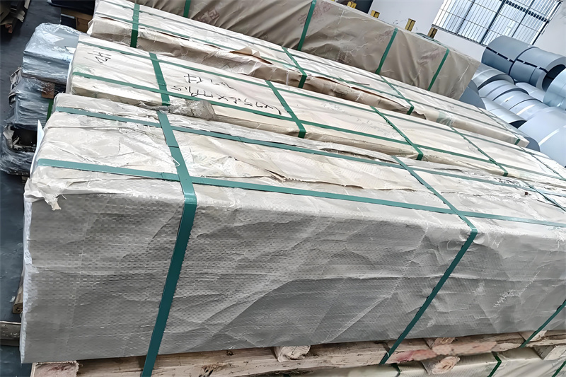 Steel plate packaging process Steel plate packaging process