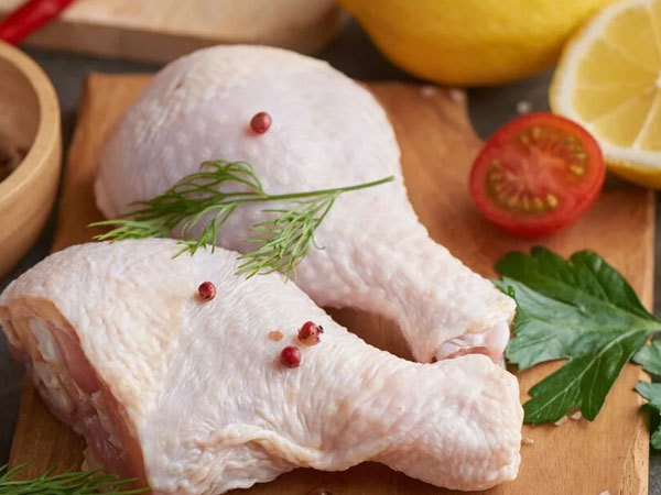 China's chicken consumption has surged, and domestic white feather broiler breeds have been successfully cultivated, breaking foreign monopolies.