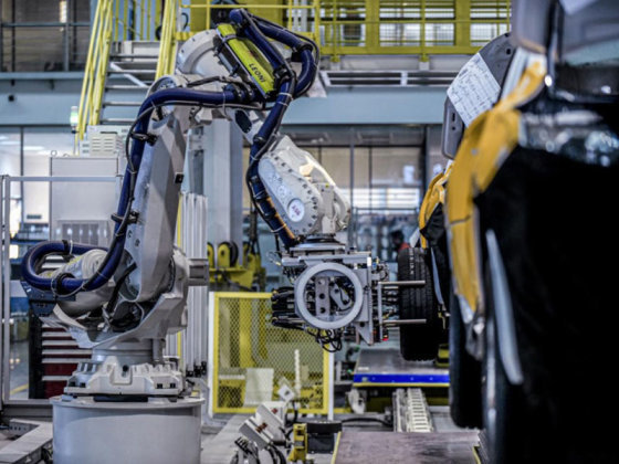 The advantages of industrial welding robotic arms in welding robots