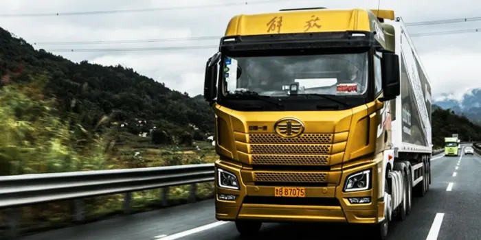 一汽解放 JH6 卡车，山路和高速运输的最佳选择