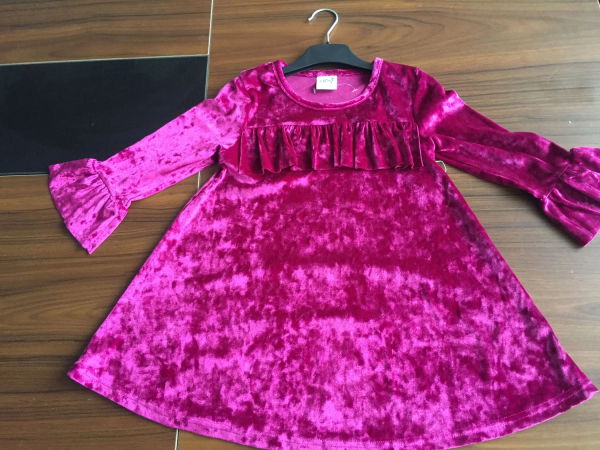 Girl's knitted dress