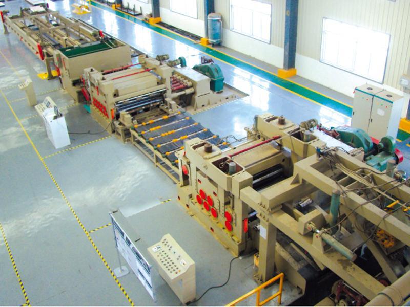 Stainless steel coil uncoiling-leveling-shearing-stacking line