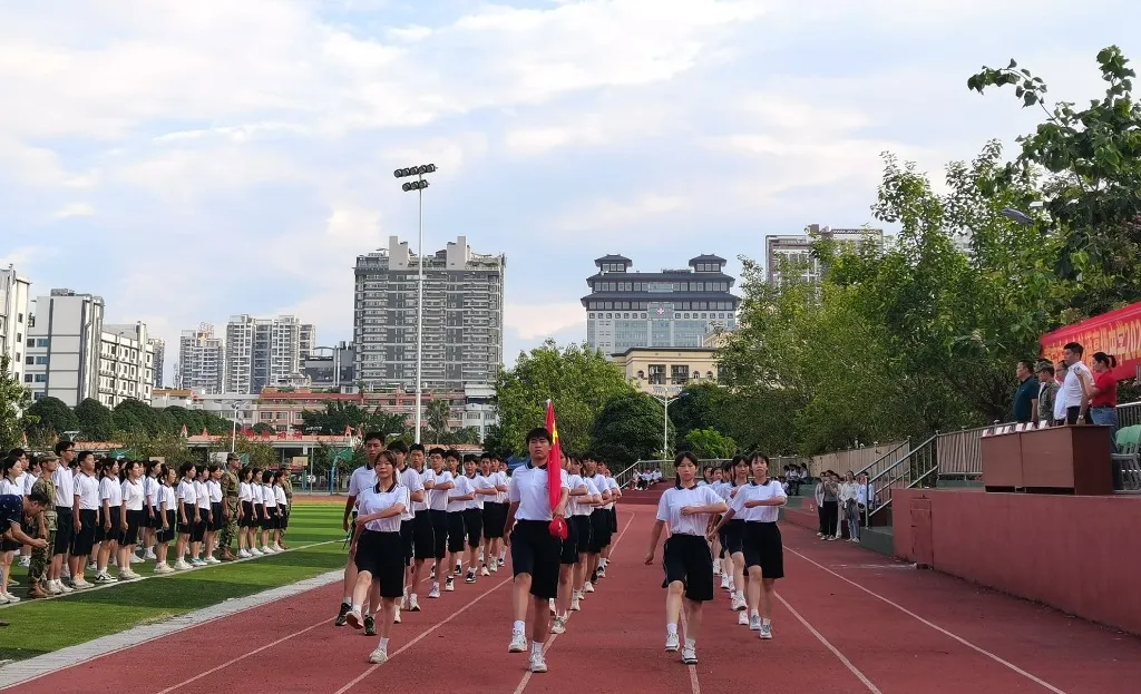 23級軍訓(xùn)