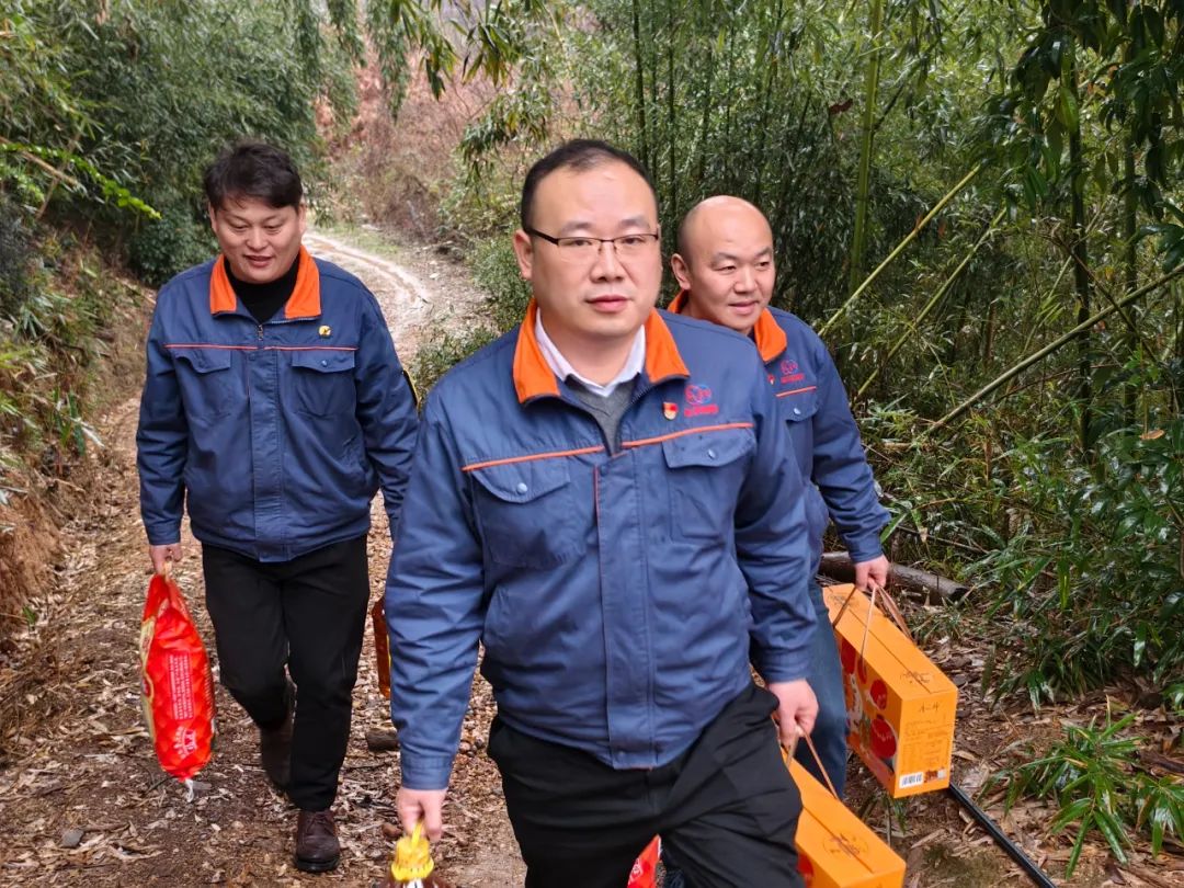 新春将至，情暖人心！胜利湘钢钢管深入开展慰问困难职工活动