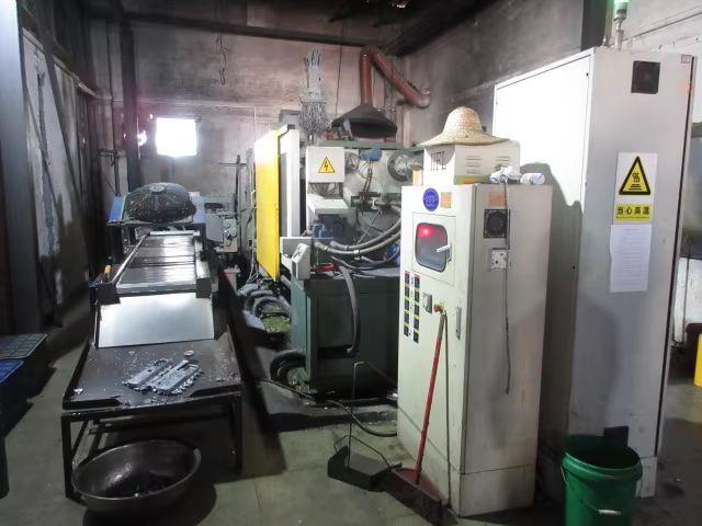 Aluminum Alloy Die-Casting Machine